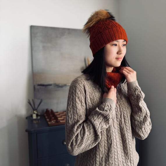 HOLLYZ Cable Knit Snood – Cashmere Wool Blend Neck Warmer – Soft & Warm Winter Accessory