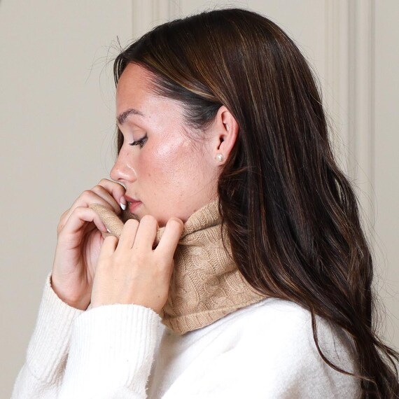 HOLLYZ 100% Cashmere Cable Knit Snood – For Adults and Kids