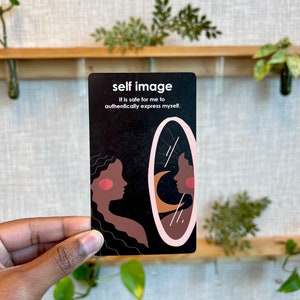 SaySoSoul Mini Selbstliebe Affirmationskarten | 48 Achtsamkeitskarten | Handgezeichnete Illustrationen | Motivierend, Selbstpflege für Frauen & Jugendliche