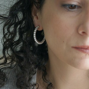 Push back earrings Trend minimal hoops Antique Silver Engraved Thick Twisted Hoop Earrings Minimalist Dainty Geometric hoop earrings