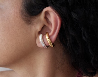 Single Organic Silver Ear Cuff: Second Hole Earring, Sculptural Ear Hugger Earring, Modern Minimalist Jewelry, Single Statement Earring