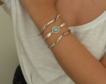 Antique Silver circle engraved cuff with a turquoise enamel floral coin, Stacking Wristband Bracelets, Bohemian Delicate Minimalist Cuff