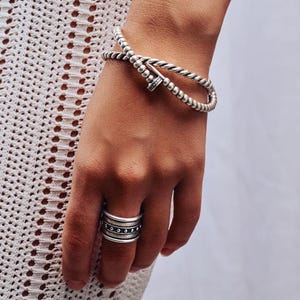 Bracelet manchette en argent : bracelet jonc empilable en perles, taille US 6,5-7,5 pouces, bijoux uniques et abordables que vous adorerez pour toutes les occasions