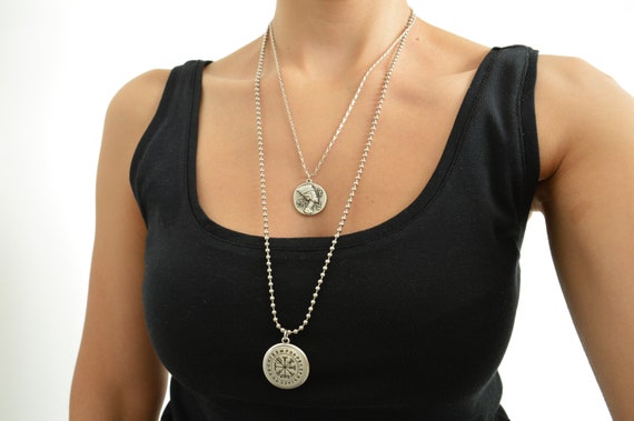 Nefertiti layered deals necklace