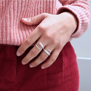 Antique Silver Soft OPEN TWISTED Ring, Open adjustable silver ring, Organic Stacking delicate rock stackable festival fashion retro ring image 7