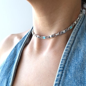 Emaille Stecker Kette Choker: Versilbert Punk Rock Halskette, Moderne Gliederkette Halsband, Schwarz/Bordeaux/Türkis, Geschenk für Sie