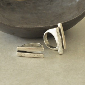 Antiek zilver twee parallelle lijnen ring, unieke gehamerde abstracte ring, Boho zilveren modernistische ring, zilveren band sieraden, Amerikaanse maat 6,5-8 inch afbeelding 7