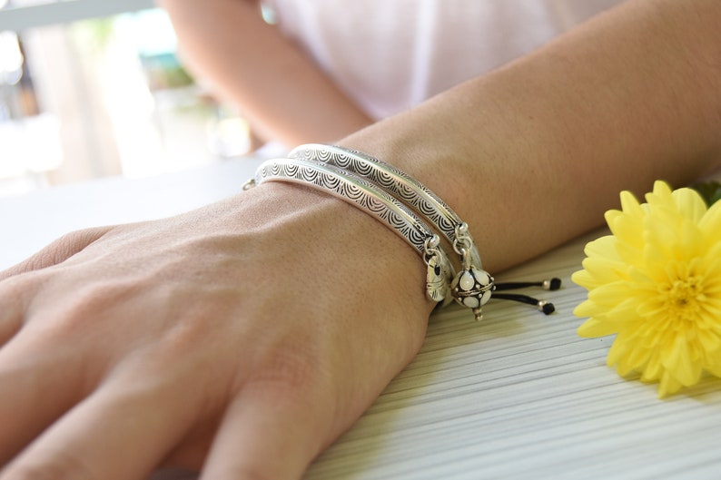 Stacking Wristband Bracelets,Cuff Party Antique Silver circle engraved cuff Bohemian Delicate Minimalist Cuff Free People Style Jewellery