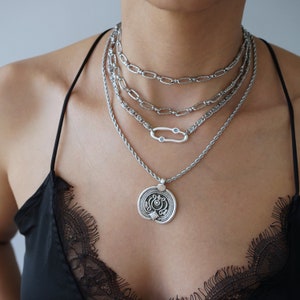 Silberne byzantinisch inspirierte Münze Anhänger Halskette, Münze Medaillon Tribal Altgriechisch Mythologie historischen hellenischen modernen Schmuck, Geschenk