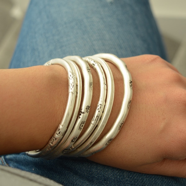 Silver TIBETAN STYLE bangle cuff, Engraved and circle shaped stacking bangles, Minimalist Arm Party Bangles, Free People Style Jewellery