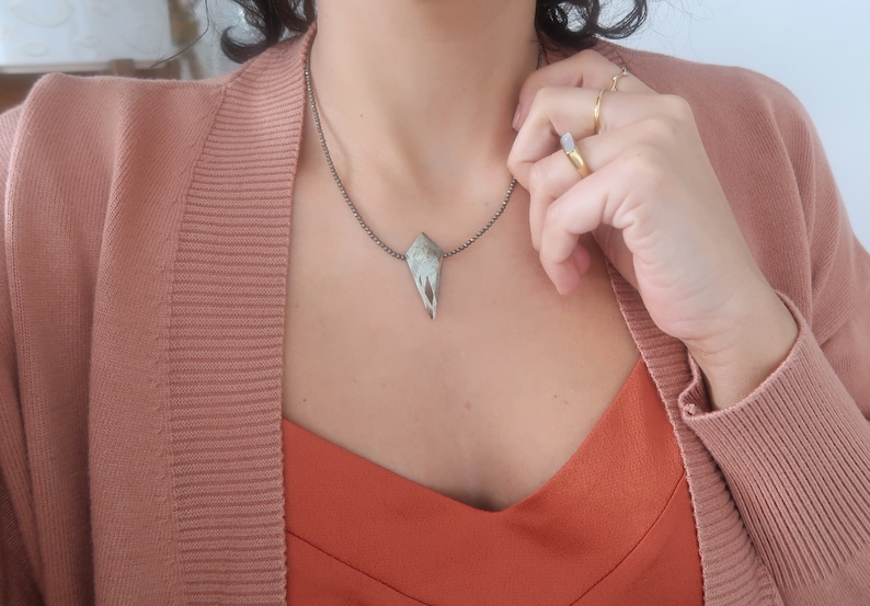 PYRIET kralen edelsteen ketting met pijlpunt hanger, Boho moderne delicate punk rock stijl halfedelstenen sieraden, cadeau voor haar afbeelding 4