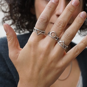 アクセサリー ALT-S STACK CIRCLE RING Elizabeth Locke Round Faceted Pink Sapphire Stack Ring with