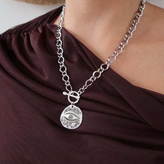 チャンキーな邪眼保護ペンダントネックレス：シルバーチェーンT