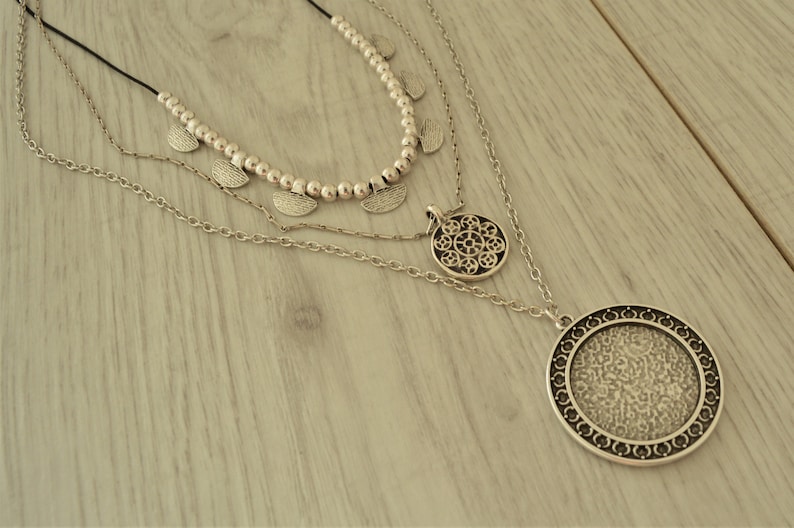Set of three silver GEOMETRIC necklaces, layered stacking round coin charms jewelry, boho bohemian dainty hippie jewelry, gift for her 画像 9