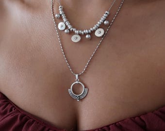 Zilveren driehoek- of ronde bedels kralenketting: geometrisch minimalistisch gelaagde handgemaakte culturele tribale sieraden, uniek cadeau voor haar