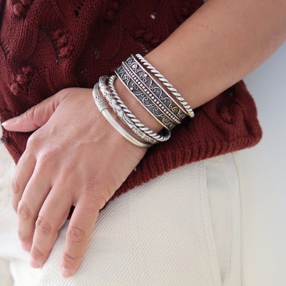 Twirling Twist Vintage Native American Navajo Turquoise Sterling Silver Bracelet Cuff Old Twirling Twist Vintage Native American Navajo Turquoise Sterling Silver Bracelet Cuff Old