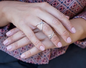 Bohemian Silver Statement Geometric X Design Knuckle Ring, Silver Midi Pinky Ring, Silver Stackable Adjustable Ring, Affordable Gift for Her