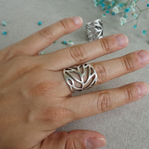 Bohemian Silver Statement LEAF Ring, Silver Free People Knuckle Middle Ring, Silver Stackable Adjustable Ring, Ring band, US 6.5-7.5 inch