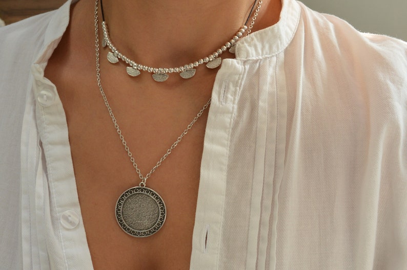 Set of three silver GEOMETRIC necklaces, layered stacking round coin charms jewelry, boho bohemian dainty hippie jewelry, gift for her zdjęcie 4