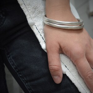Silver SHINY THICK ROUND Bangle, Circle Shaped Stacking Cuff