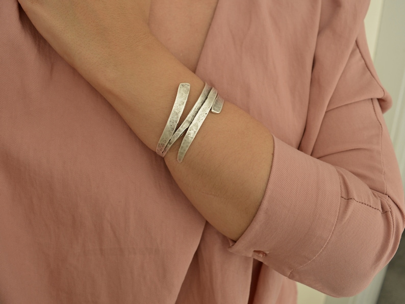 Antique Silver HAMMERED 4 Lines cuff bracelet, Arm Candy Party, Boho Modern Minimalist Abstract Cuff Bangle Bracelet Jewellery, Gift for her image 8