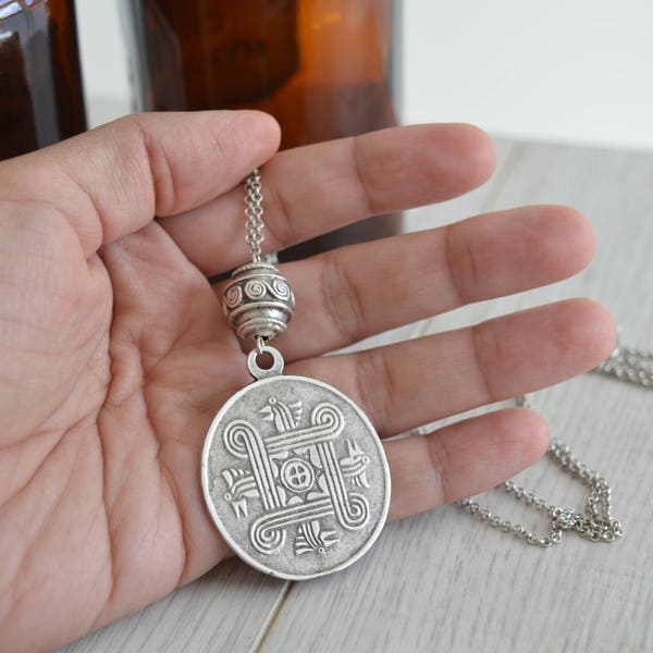 Replica of Cox Mound gorget pendant coin Necklace Jewellery, Medallion Necklace, Native American Jewelry, Tribal Ethnic Layering Jewelry