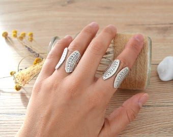 Bohemian Silver Engraved Shield Design Ring, Silver Statement ring, Bohemian Free People style inspired ring, US women Ring size 6.5-7