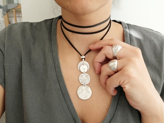 Tie best sale up choker