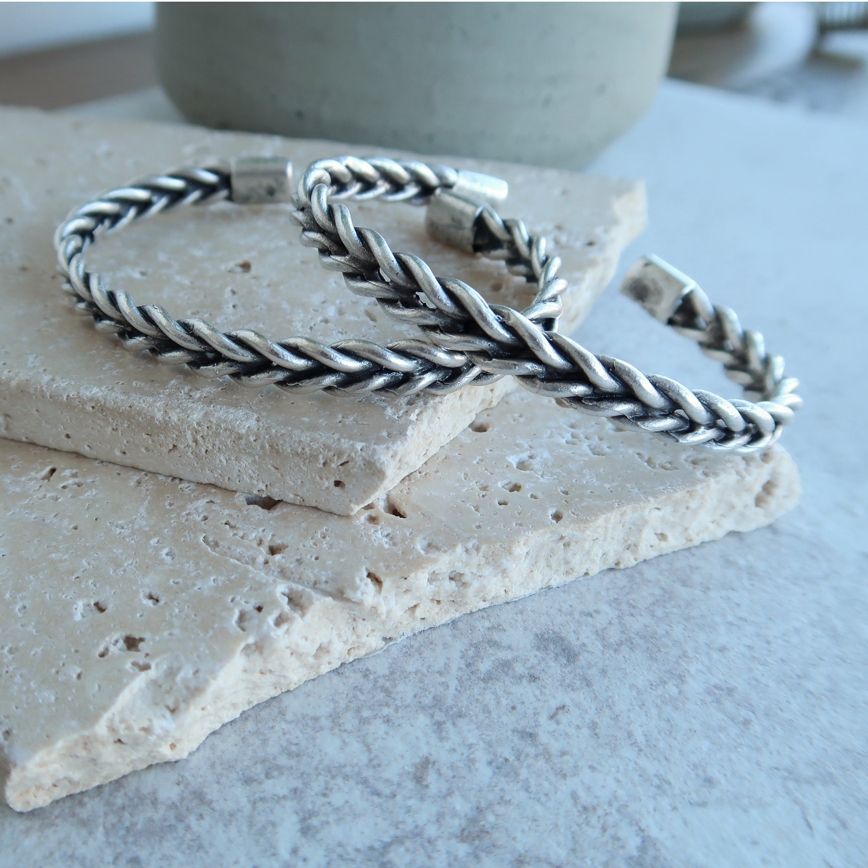 Bracciale Macramè Con Conchiglia Argento – Fatto A Mano, Regolabile, In Confezione Regalo (23 Cm, Grigio) - 2