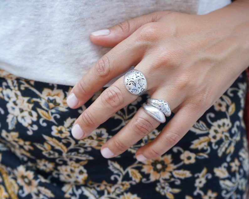 Bohemian Antique Silver FLORAL DOME ring, Sade Bold Organic Shape adjustable ring, Dainty Big Stacking Minimal Layered silver plated ring image 2