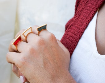 Unique Gold COLOURED VITRAUX Ring, Adjustable layer colourful gold ring, Stacking delicate minimalist flowing design ring, Layered chic ring