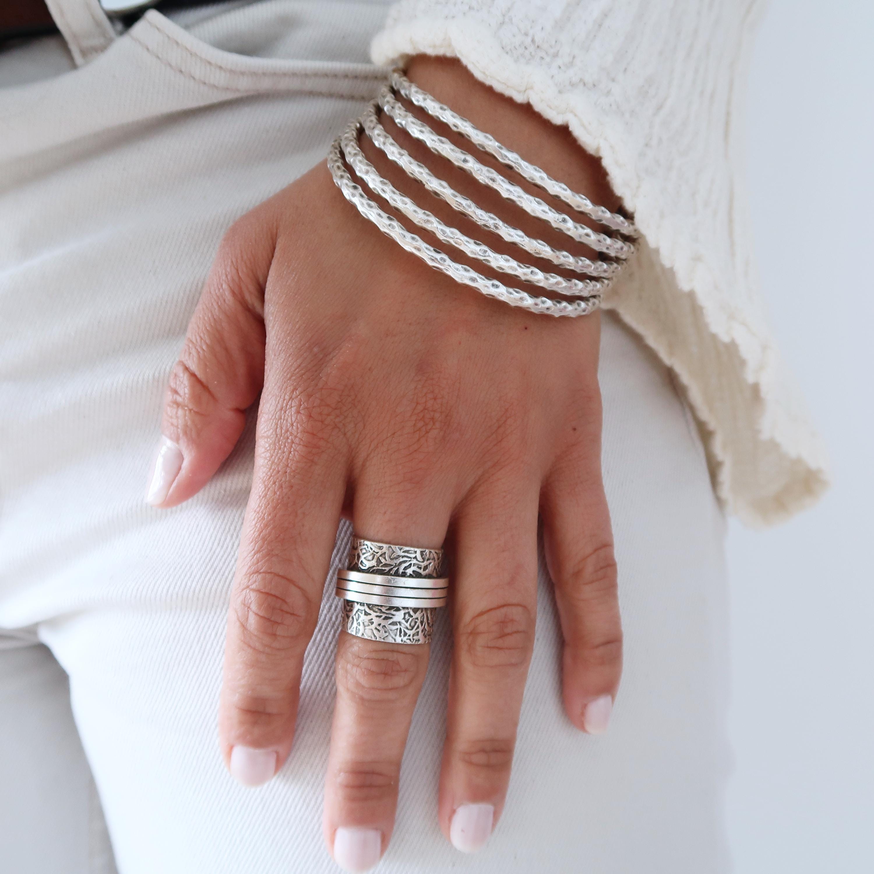 81stgeneration Pulsera De Plata Pura 999 Karen Hill Tribe Martillada Plana Apilable Para Mujer, Plata Esterlina Plata