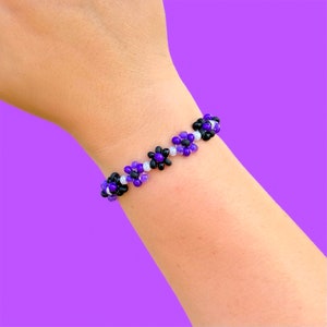 Yzma Daisies Bracelet, Yzma Bracelet, Villains Bracelet, Daisy Bracelet