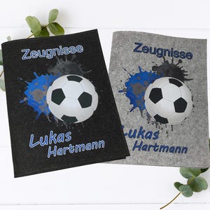 Zeugnismappe Fußball Blau A4 personalisiert – Filzmappe mit Name – Geschenk Einschulung Junge – Urkundenmappe Sport Mädchen
