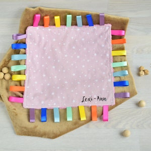 Taggy personalised. Baby shower gift. New baby gift. Baby sensory toy. Taggy toy blanket. Ribbon square blanket taggy square baby gift