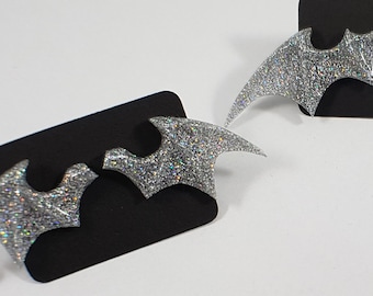 Bat wings stud earrings / silver glitter bat wings / demon wings / gothic earrings / halloween earrings / bat jewelry / spooky earrings