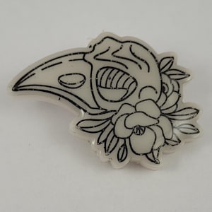 Bird skull magnet / alternative magnet / goth witch punk gift / housewarming gift / gift for her / fridge magnet / kitchen decoration