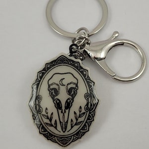 Llavero con calavera de pájaro / joyería con calavera / regalo punk de bruja gótica / llavero de Halloween / academia oscura / regalo para ella / dije para bolso, cartera y mochila