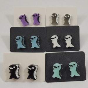 Niedliche kleine Dinosaurier Ohrringe / Dino Schmuck / lustige Ohrringe / kawaii Ohrringe / Tier Ohrringe / kleines Geschenk / Neuheit Ohrringe
