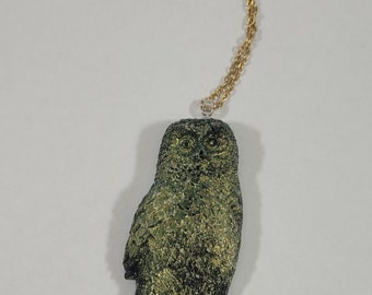 Owl necklace / owl lover gift / animal jewelry / bird necklace / owl jewelry / dark academia gift / necklace for him or her