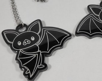 Cute bat necklace / halloween necklace / bat jewelry / spooky necklace / gothic necklace / spoopy jewelry / goth jewelry