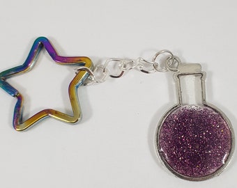 Health magic potion bottle keychain / fantasy keychain / glitter keychain / witch potion keychain / geek keychain /  whimsigoth gift