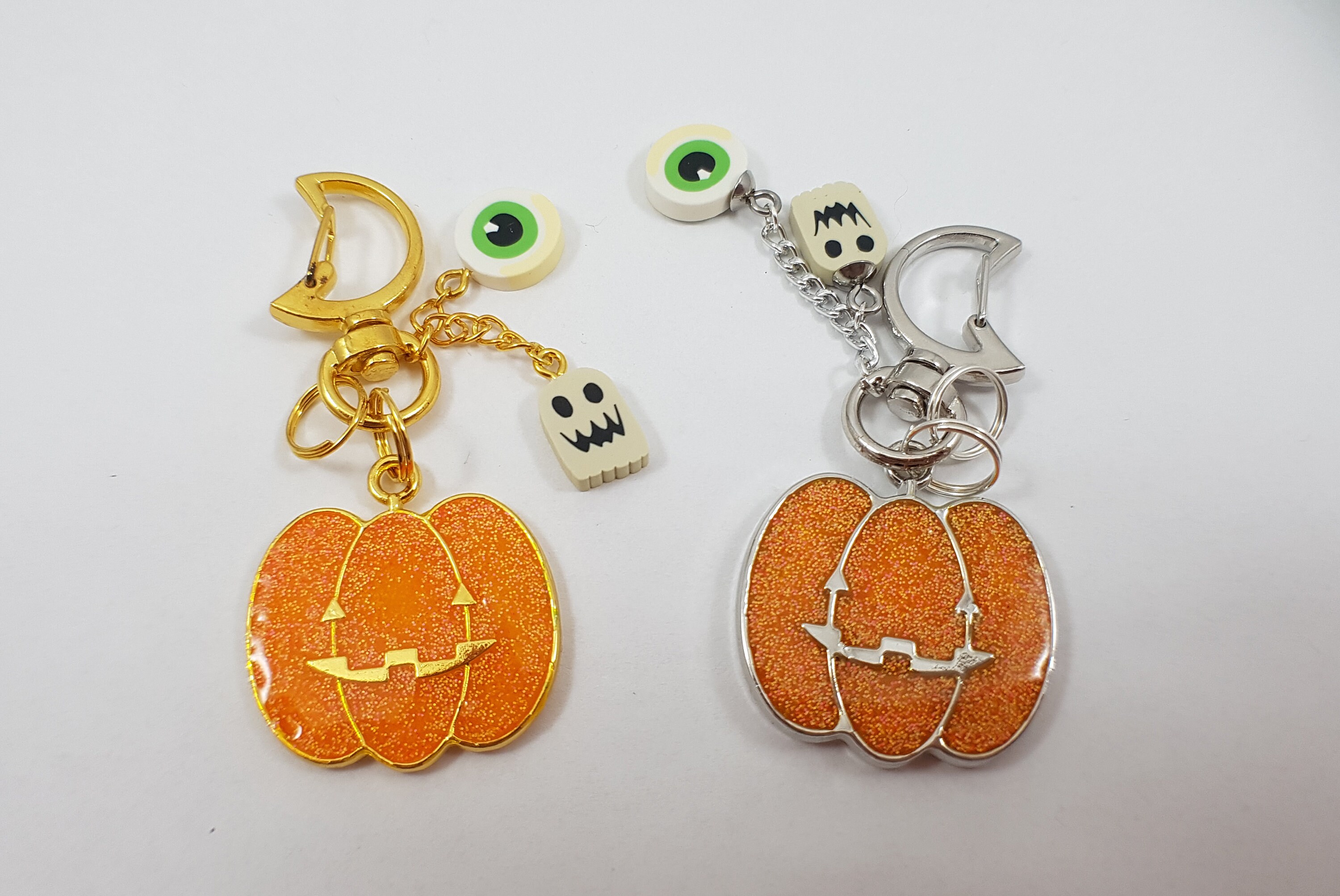 Pumpkin keychain / neon pumpkin jewelry / halloween keychain / Etsy