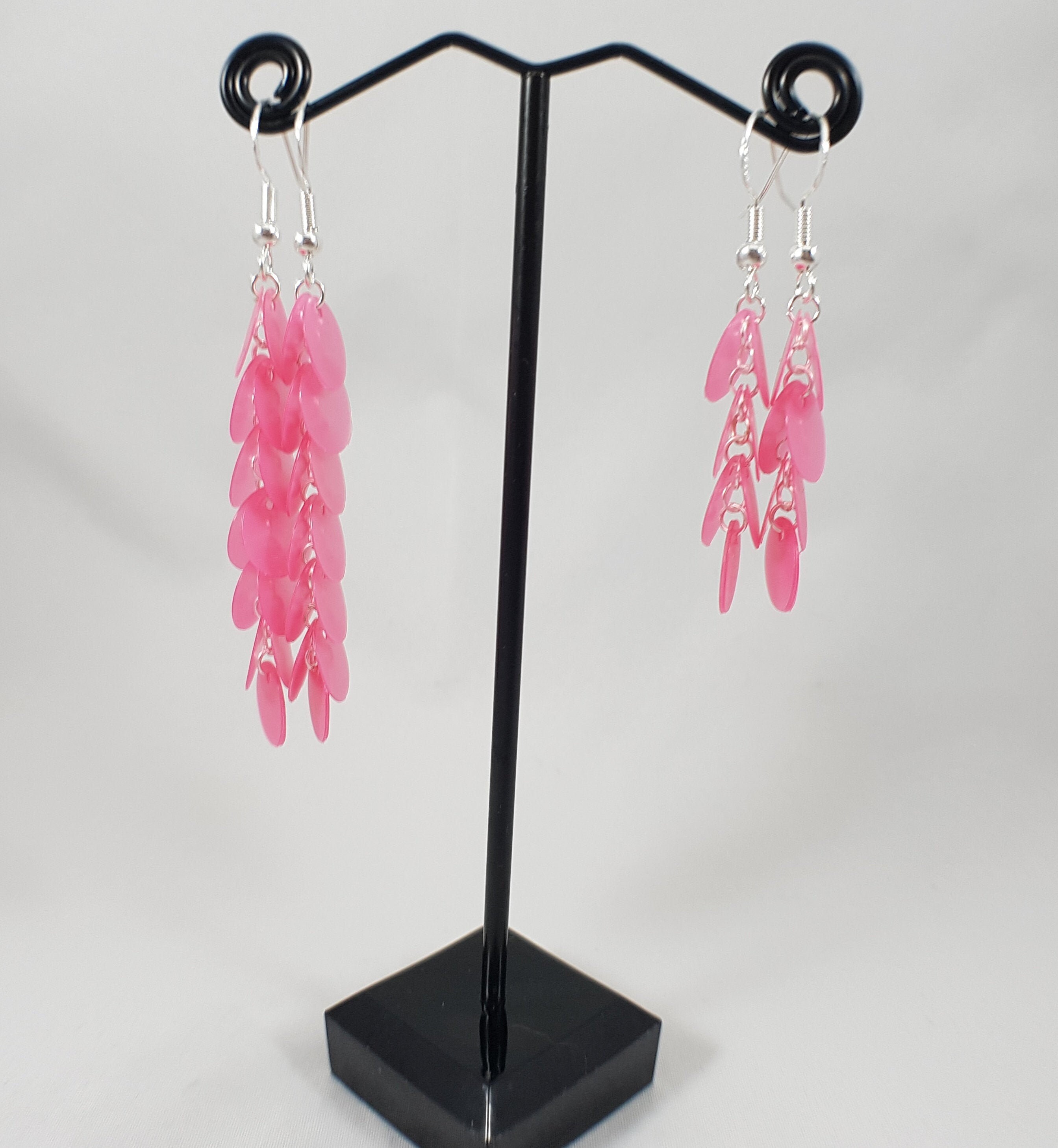 Topper circondato da paillettes colorate | Foto Gratis