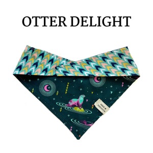 Otter Delight : Otters with Chevron Tie/On Reversible Dog Bandana