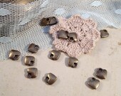 1 - Heart Charm Antique Bronze Heart Charms Valentine Small Charm Hearts Love Vintage Style Pendant Jewelry Supplies (AU001) DFLCHARM