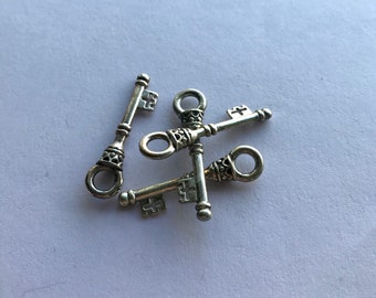 2- Charmes de clé de squelette d’argent - Petite clé victorienne - fournitures de bijoux vintage (BD153)