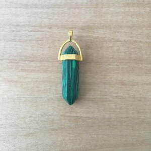 1 - Two Tone Green Crystal Gemstone Pointer Pendant Charm - 24k Gold Plated Setting Titanium Coated Crystal Gemstone Jewelry Supplies (AM056