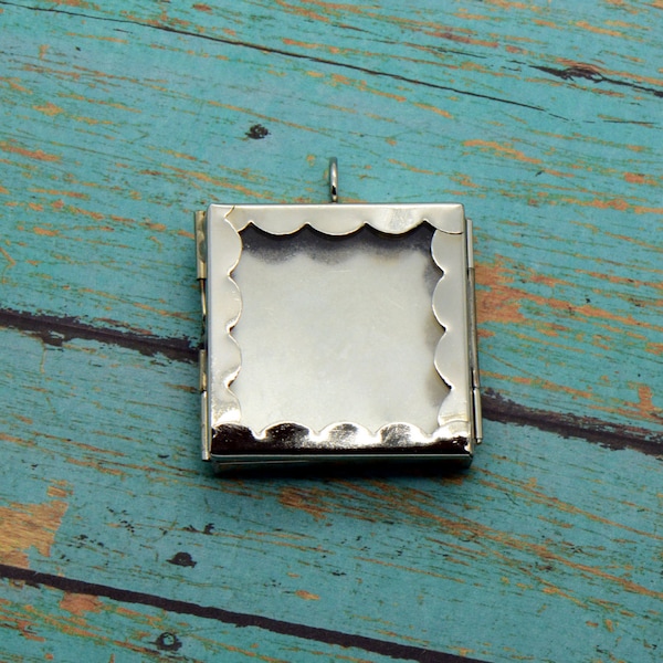 1 - Scalloped Square Glass Shadow box Locket Pendant Charm Silver Vintage style Keepsake (BD035) 50DFL