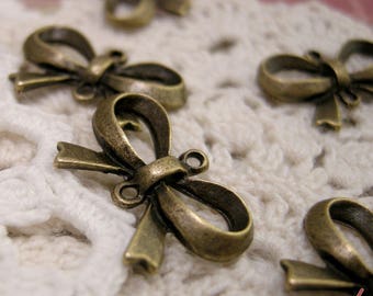 1 -  Antique Bronze Bow Charm Connector Charm Bow Tie Charm Small Bows Charm Vintage Style Pendant Jewelry Supplies (BC144) DFLCHARM2